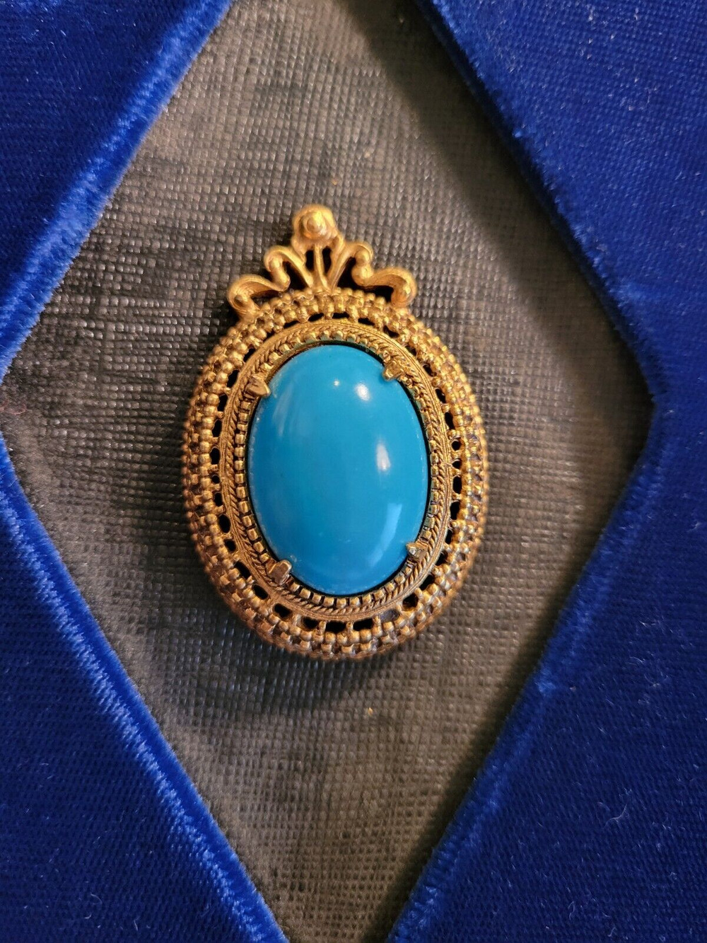 Vtg Florenza signed gold toned faux turquoise brooch Rare